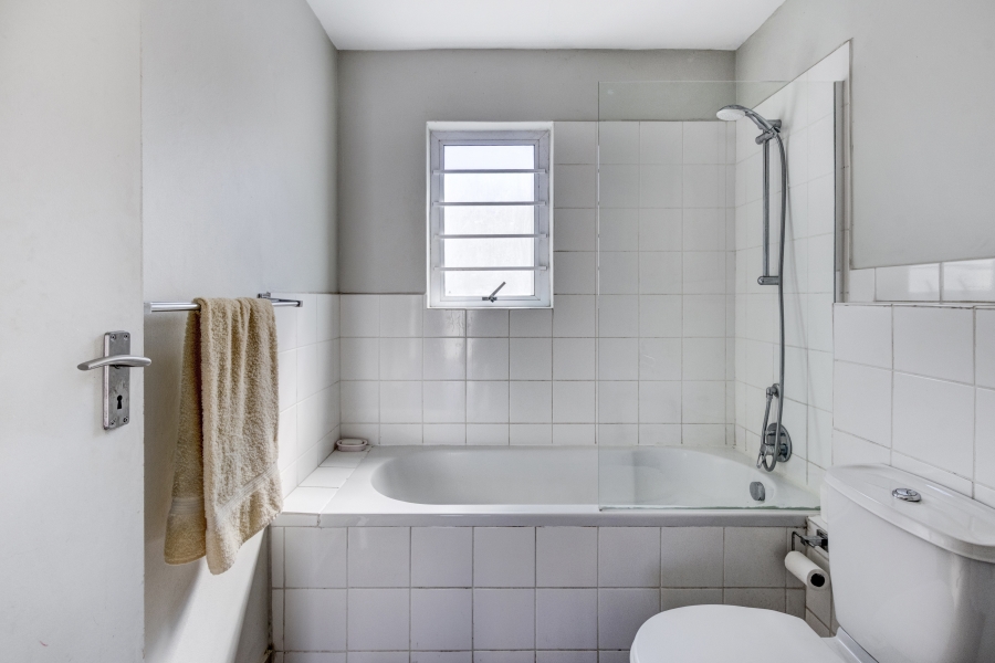 3 Bedroom Property for Sale in Rivergate Western Cape